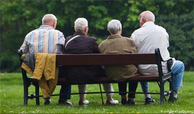 ثبت نام وام ضروری بازنشستگان آغاز شد+مبلغ و شرایط بازپرداخت وام