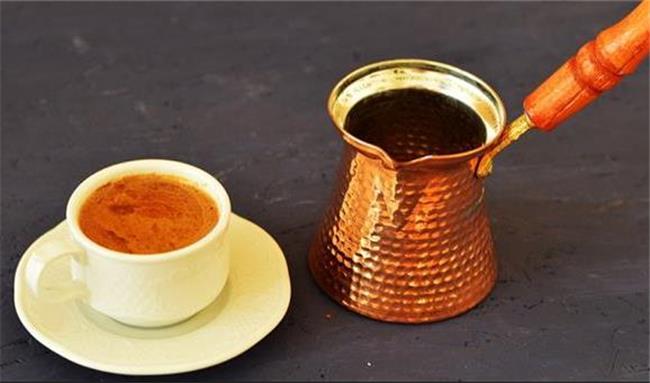 چطور قهوه درست کنیم؟ / طرز تهیه فوری و آسان قهوه تُرک