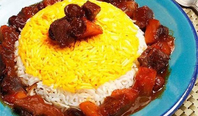 طعم شگفت انگیز خورشت سیب و آلبالو را فراموش نمی کنید! + طرز تهیه